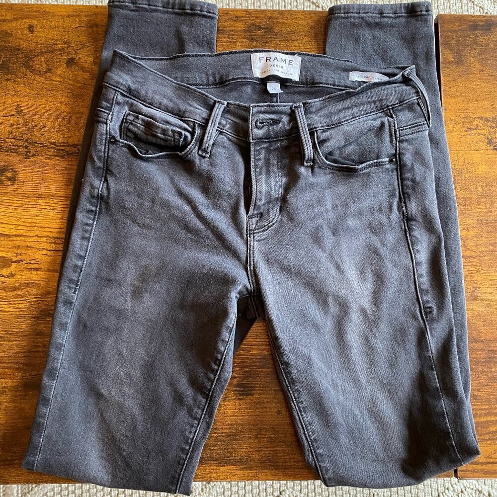 FRAME Le Skinny de Jeanne jeans in classic black, size 26